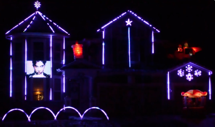 awesome_christmas_light_show_as_a_great_tribute_to_prince_in_minnesota_2016_01