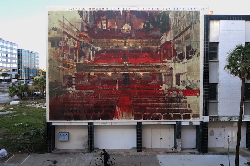 show_mural_by_street_artist_borondo_in_jacksonville_florida_2016_02