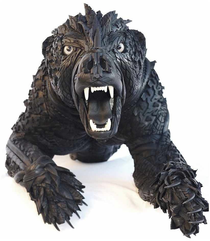 Animal_Sculptures_made_of_Recycled_Rubber_Tires_by_Blake_McFarland_2017_02
