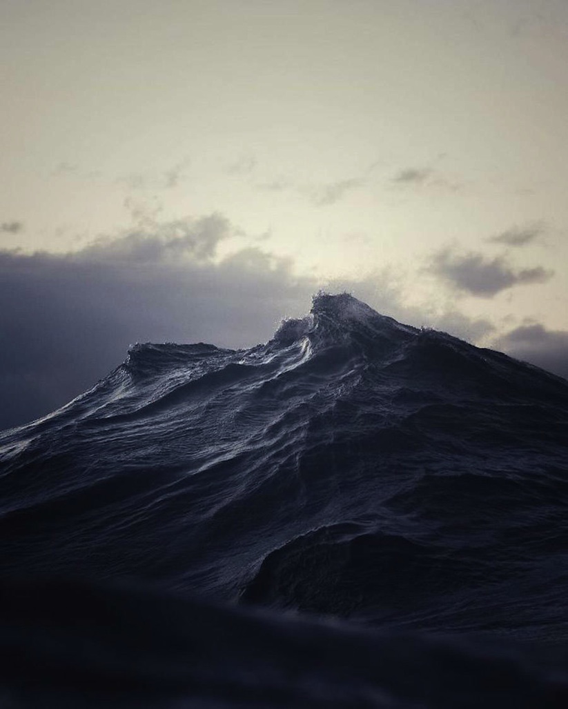 Impressive_Photographs_of_Waves_Looking_Like_Mountains_by_Lloyd_Meudell_2017_05