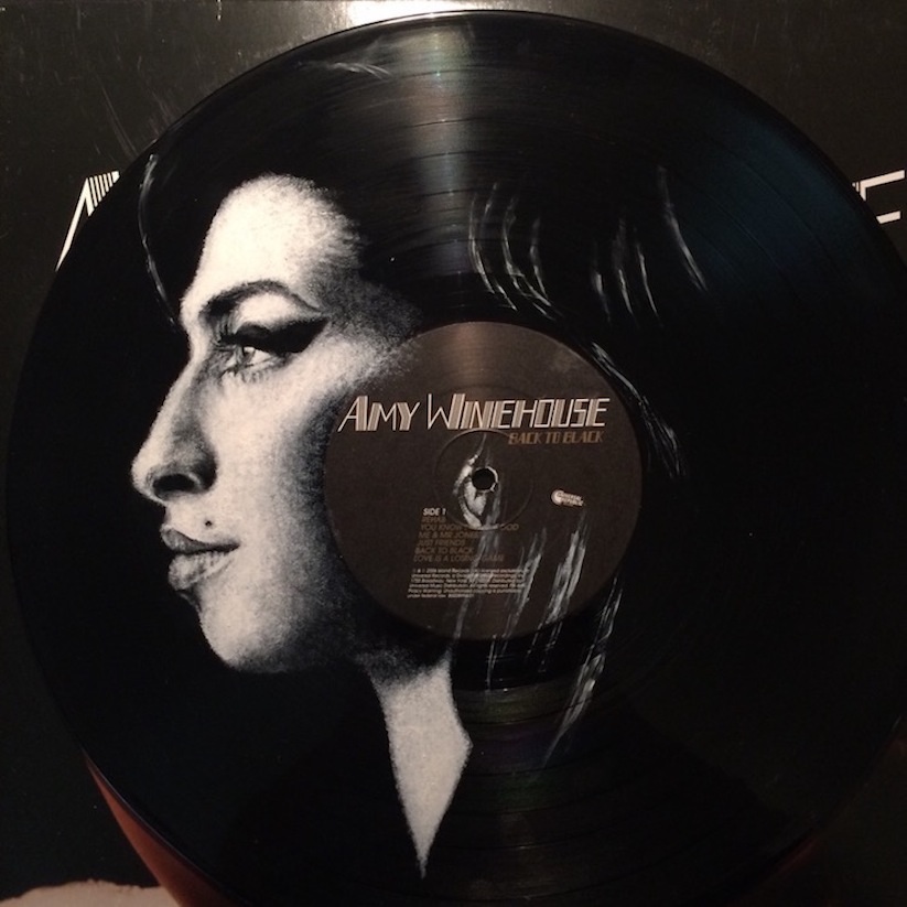 New_Portraits_of_Legendary_Musicians_Painted_on_Vinyl_Records_by_Daniel_Edlen_2017_12
