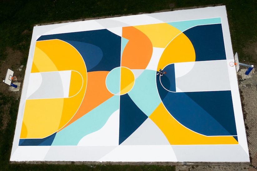 Playground_Ground_Mural_on_Basketball_Court_by_Artist_GUE_in_Alessandria_Italy_2016_10