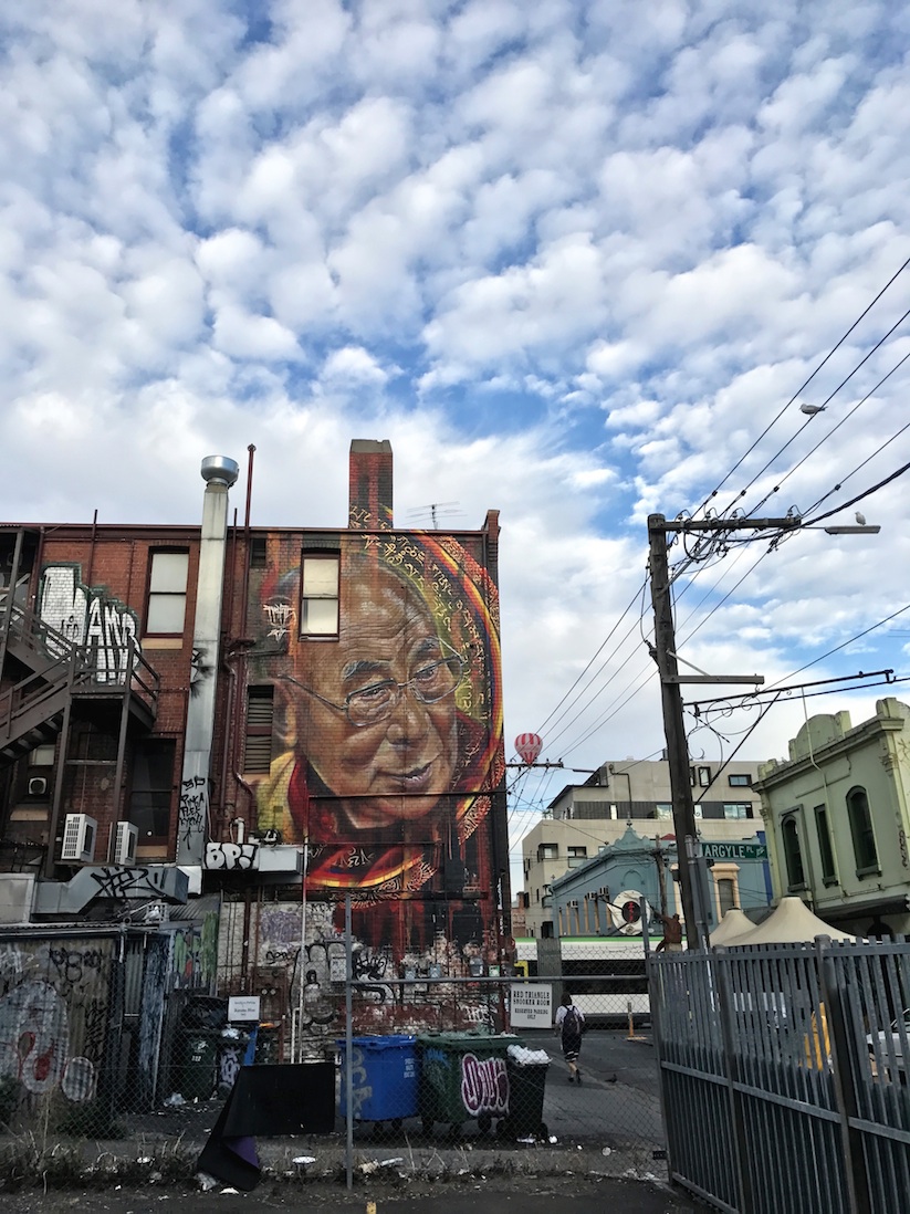 Mural_of_the_Dalai_Lama_by_Artist_Adnate_Melbourne_2017_04