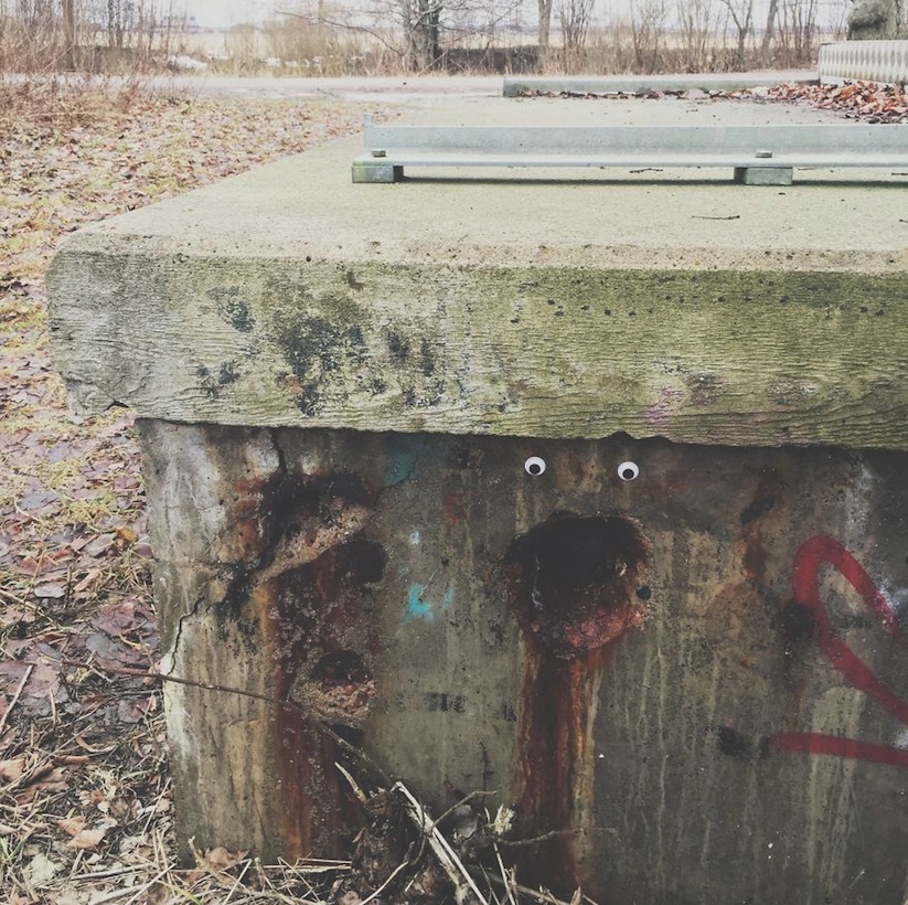 Eyebombing_Googly_Eyes_On_Miserable_Objects_in_the_Streets_of_Uppsala_Sweden_2017_07