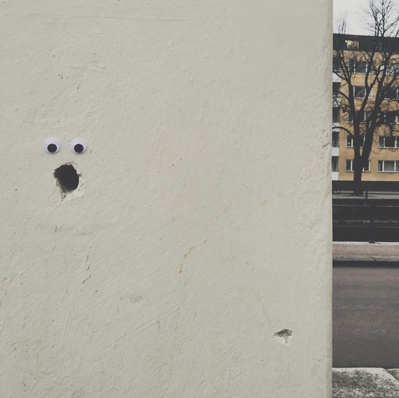 Eyebombing_Googly_Eyes_On_Miserable_Objects_in_the_Streets_of_Uppsala_Sweden_2017_10