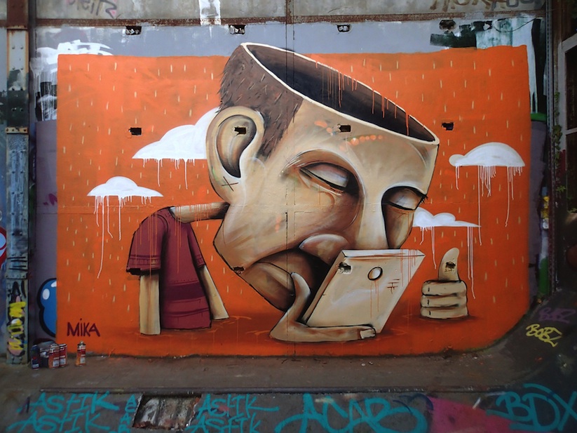 Murals_Street_Artist_Michael_Husser_aka_Mika_in_Bordeaux_2017_01
