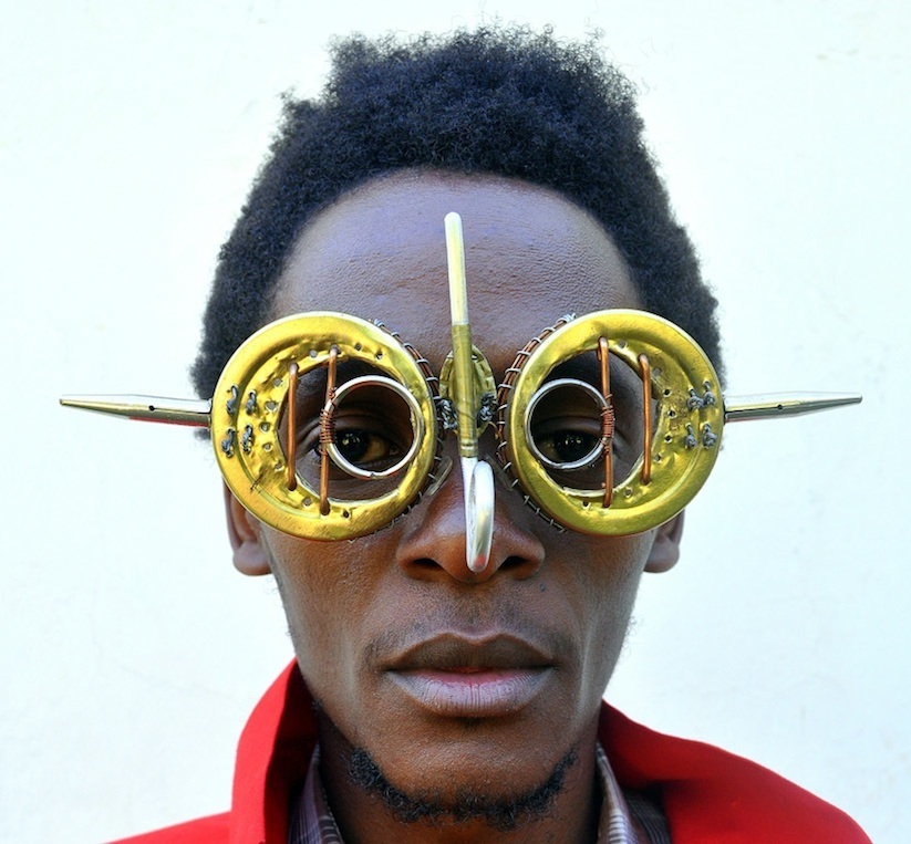 Sculptural_Eyewear_by_Cyrus_Kabiru_2017_09