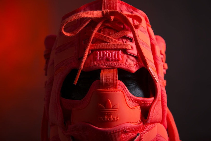 The 134th sneaker mask created by Freehand Profit. Made from 3 pairs of adidas NMD R1s. Find out more about the work on FREEHANDPROFIT.com. On display at adidas SOHO 3/2017!