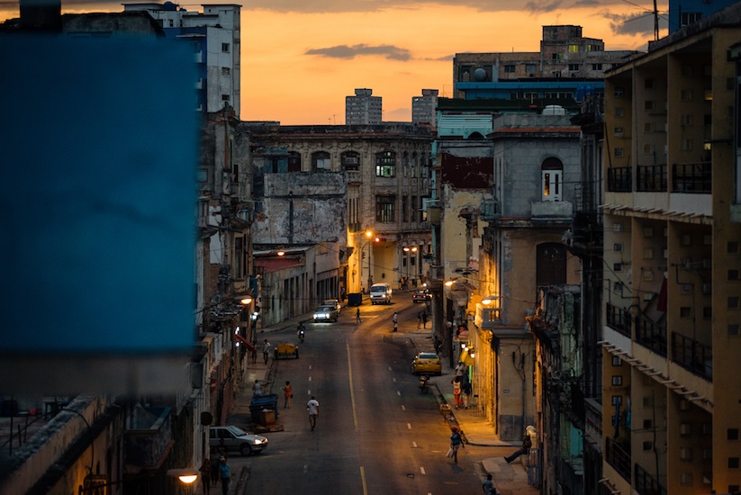 Awesome_Travel_Photographs_by_AJ_Beyer_from_Sunny_Havana_Cuba_2017_02