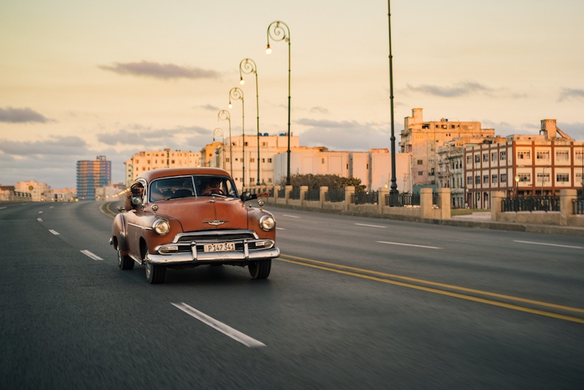 Awesome_Travel_Photographs_by_AJ_Beyer_from_Sunny_Havana_Cuba_2017_03