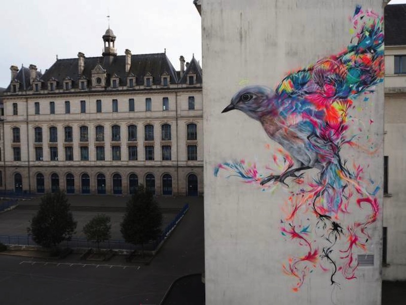 Graffiti_Bird_Mural_by_L7M_in_Vannes_France_2017_06