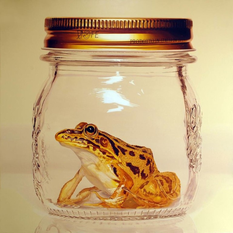 Hyperrealistic Oil Paintings of Frogs and Snails by Young-Sung Kim