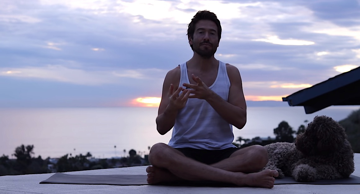 Die Ganzkörper30TageYogaWorkoutChallenge mit Tim Sensei // 30 Videos
