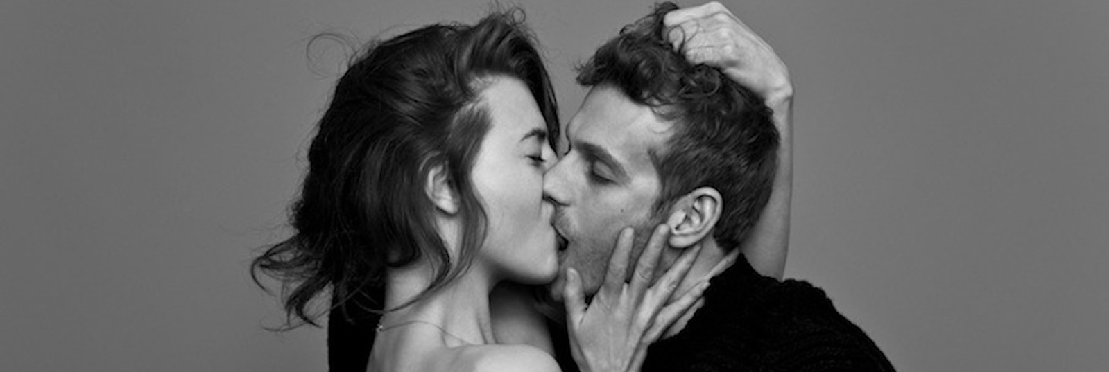 юноша и девушка. страстный мужчина. страстные поцелуи. страстные поцелуи. страсть.